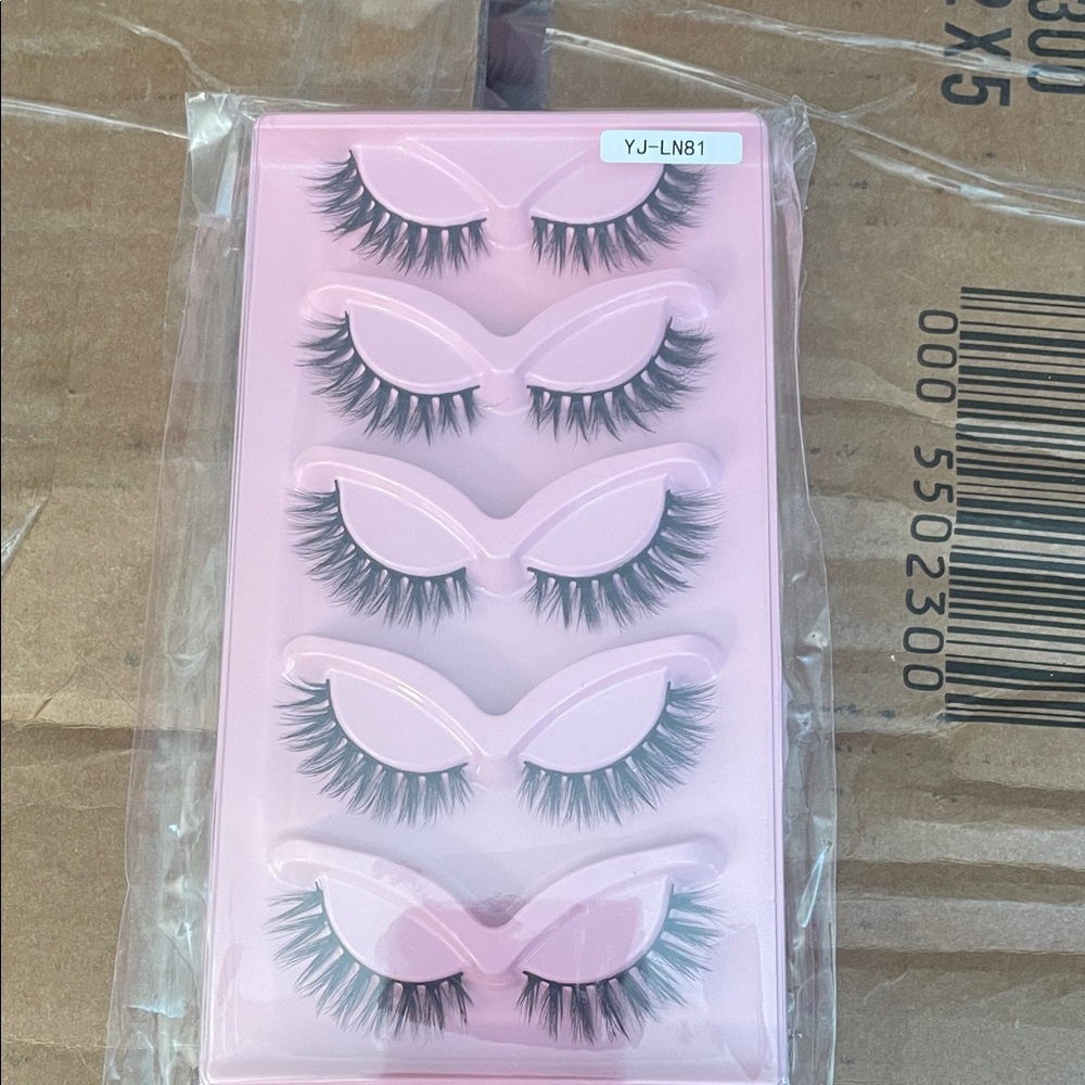 Set of 5 Pairs of False Eyelashes